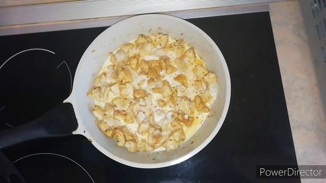 Курица с рожками в сливочном соусе смотреть онлайн