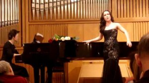 "Песня Нины из оперетты "Золотая долина" - Veronika Bukarenko