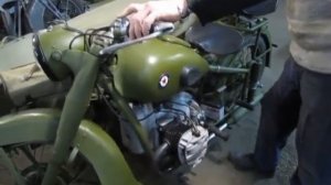 Заводим мотоцикл М-72 ЗИС