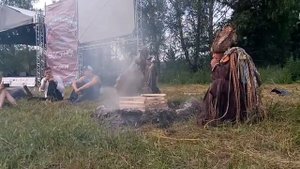 Алтайский шаман играет на варгане на фестивале ВОТЭТНО