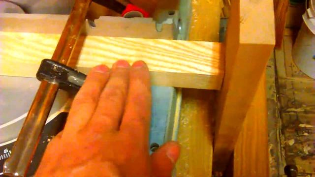 Распил в размер  на торцовочной пиле смотреть онлайн