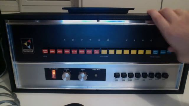 Maestro Rhythm King MRK-1 vintage drum machine demo video
