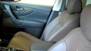 2010 Infiniti FX35 in Midnight Mocha/Java. Brought to you by INSKIP INFINITI