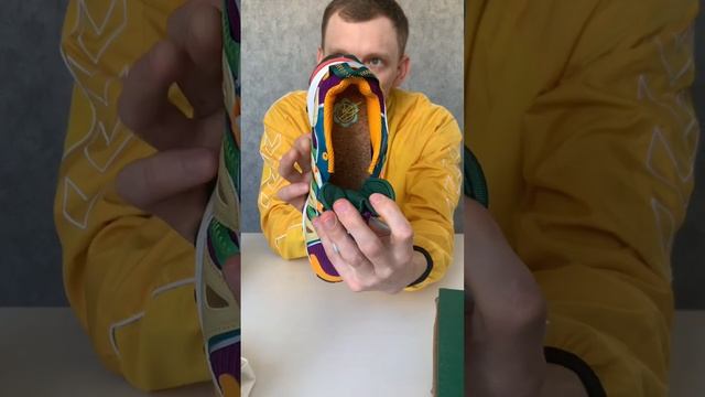 ADIDAS x DISNEY. РАСПАКОВКА / ОБЗОР КРОССОВОК / ЭТО ЧТО-ТО НЕРЕАЛЬНОЕ! смотреть онлайн