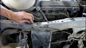 Nissan March  Ниссан Марч  2004 года Снимаем и промываем радиатор охлаждения  2часть