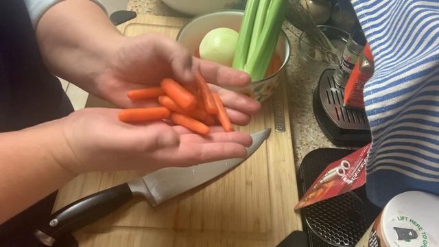 Индейка в духовке . Теперь вы точно полюбите индюшатину! Сочная,ароматная и невероятно вкусная! смотреть онлайн