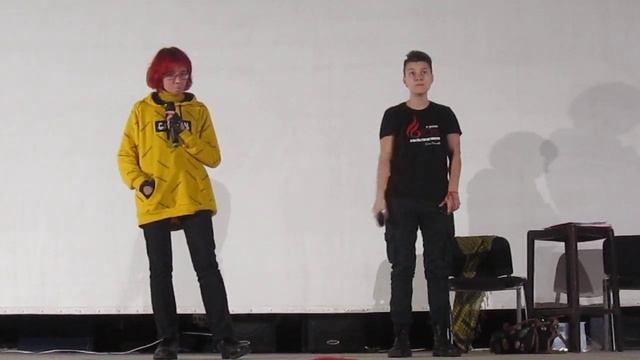 Форум молодых поэтов. Киев, 26.10.19. Евгения Бильченко и Юлия Мамочева. смотреть онлайн