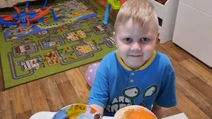 Сравниваю размеры планет Солнечной системы в Paint 3d