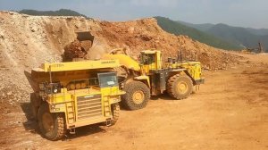 Komatsu hd-785 wa-800