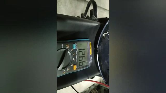 Установка прибора "Три-в-одном" (часы+синоптик+вольтметр) на Bajaj Boxer BM-150X "Тайсон" смотреть онлайн