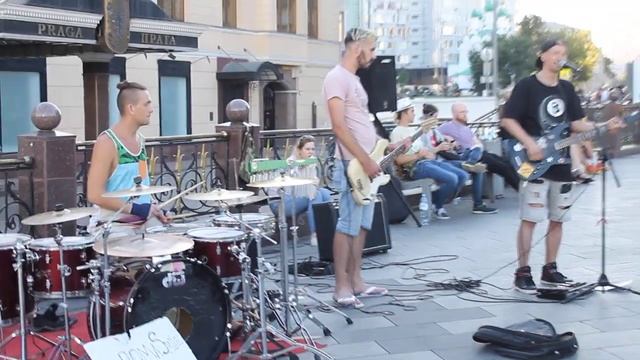 Песня "Я РУССКИЙ" - Уличные музыканты МОСКВЫ
