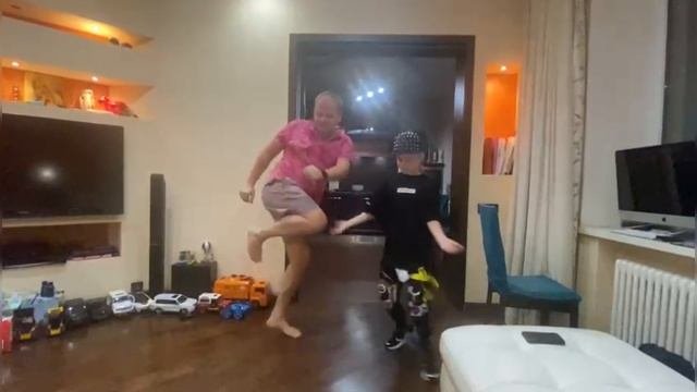 Танцоры диско!