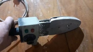 Паяльник для пластиковых труб своими руками.Тэн от утюга