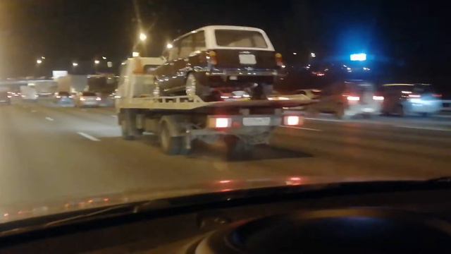 Автомобиль ВаЗ-2102 из сериала Сваты. смотреть онлайн