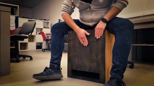 Кахон своими руками. Слушать только в наушниках!