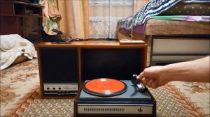 Электрофон эпохи СССР Каравелла 201А