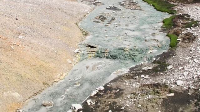 Кальдера вулкана Узон - видео и фото, снятые с квадрокоптера