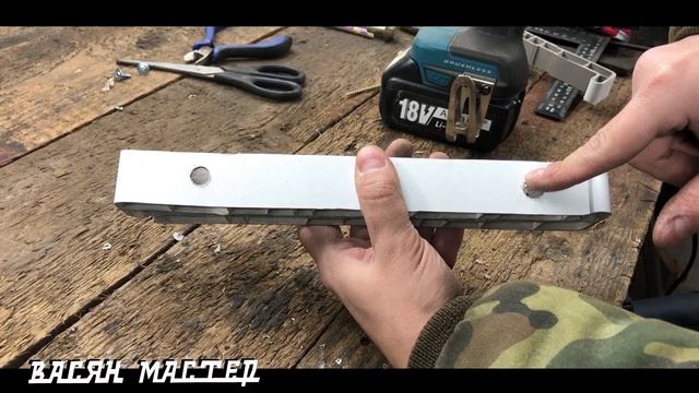 ? Подставка для отвёрток и плоскогубцев из ПОДОКОННИКА