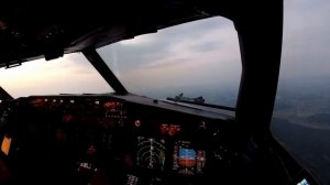 Boeing 737-800 - Sunset arrival in Baden-Baden - cockpit view