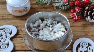 Новогодний салат Селедка под снегом