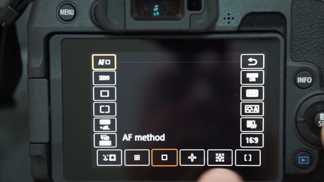 The Q Button- Canon EOS RP смотреть онлайн