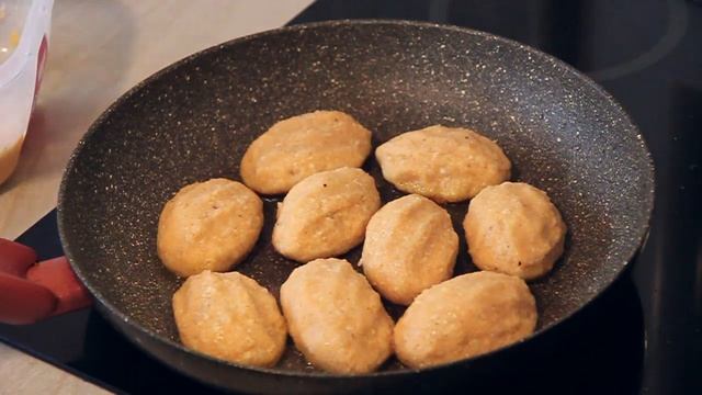 Постные котлеты с орехами