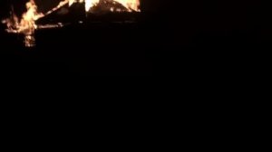 горит дом в деревне Малый Кантат