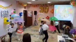 "Танец с зонтиками" в детском саду