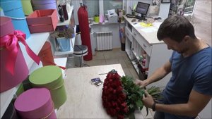 Букет из 55 РОЗ КЕНИЯ 50СМ с доставкой