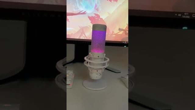 My New Gaiming Microphone | HyperX Quadcast S - White