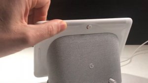 Google Home Hub Amber/Orange Light