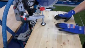 Akumulátorová pokosová pila Bosch GCM 18V-305 GDC Professional