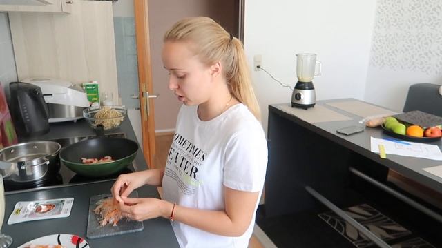 ГОТОВЛЮ СУП ТОМ ЯМ смотреть онлайн