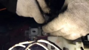 Как снять блокировку кулисы МКПП Лансер 10.