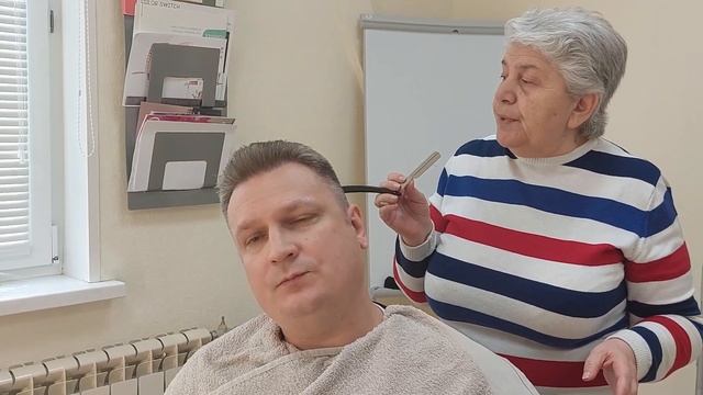 Лучшие цирюльники-парикмахеры СССР, Мастер-класс, Бритьё