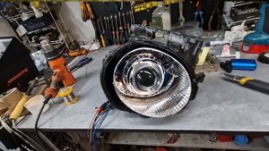 Nissan Juke. Делаем свет: установка бидиодных линз Aozoom A13 с масками Apolo Round.