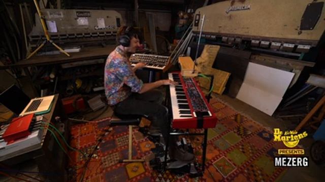 Dr. Martens Presents: Merzerg, creator of 'boom piano' смотреть онлайн