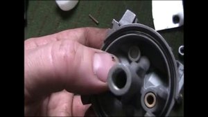 Карбюратор стационарного двигателя 6,5 л.с. 6 лет эксплуатации