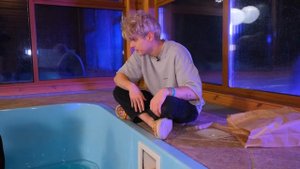 КТО ПОСЛЕДНИЙ ПОКИНЕТ НАПОЛНЯЮЩИЙСЯ БАССЕЙН *Часть 2*