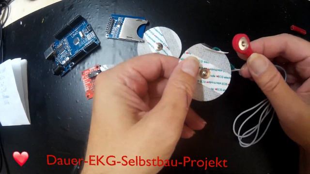 EKG-Selbstbau-Projekt - Auspacken der Waren aus China смотреть онлайн