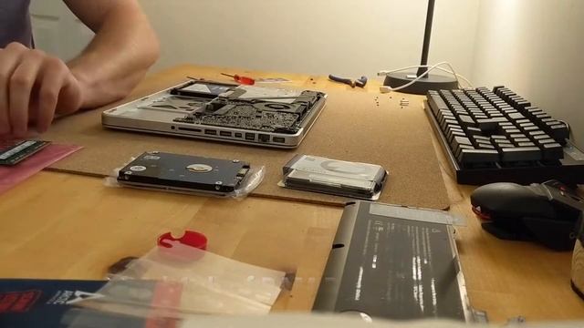 A Quick and Dirty 2012 Macbook Pro Upgrade смотреть онлайн