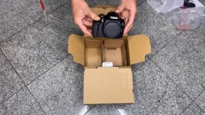 Canon EOS 2000D APS -C / DSLR Camera Unboxing 4K’