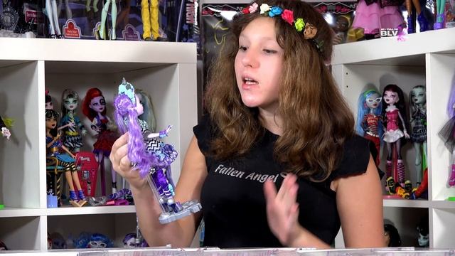 куклы Эвер Афтер Хай ЗАСТАВЛЯЮТ ПЛАКАТЬ! обзор Китти Чешир Spring Unsprung Ever After High dolls смотреть онлайн