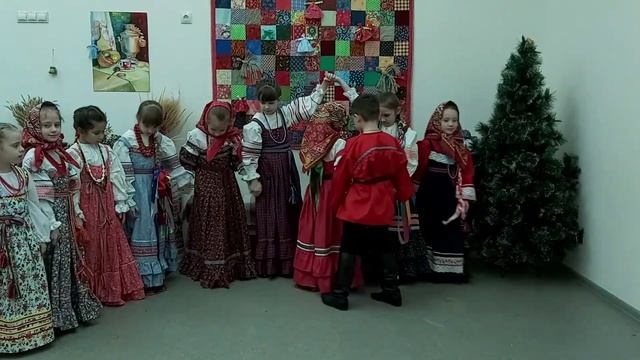 Фольклорный ансамбль "Забава" - Было у матушки двенадцать дочерей. смотреть онлайн