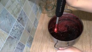 Варенье из жимолости.