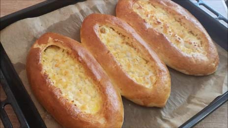 Лодочки с сыром ПИДЕ Дрожжевая выпечка с сыром
