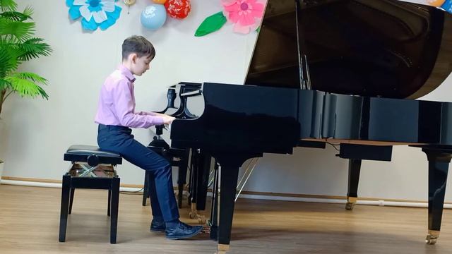 Яковенко Клим Б. Дварионас "Вальс" смотреть онлайн