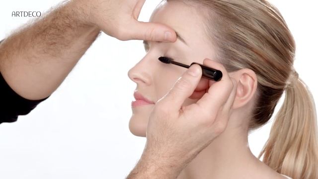 Makeup Tips: How to use the Perfect Volume Mascara // ARTDECO смотреть онлайн