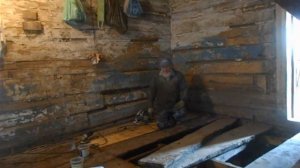 Ремонтирую полы в старом деревенском доме