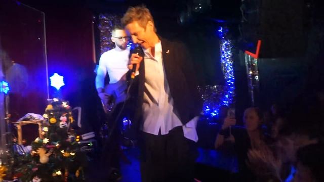 Сурганова и Оркестр - Апрельская. 23.12.2016. Клуб "16 тонн" смотреть онлайн